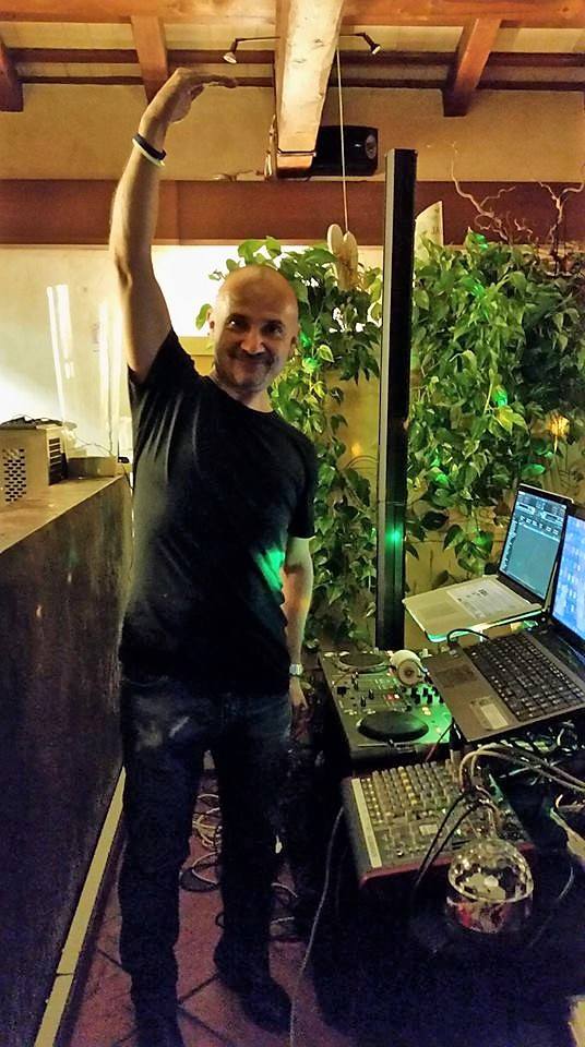 Foto 2 di CABA DJ