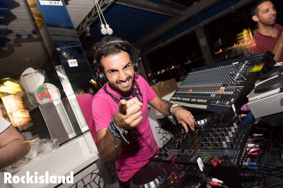 Foto 1 di DJ SARCY