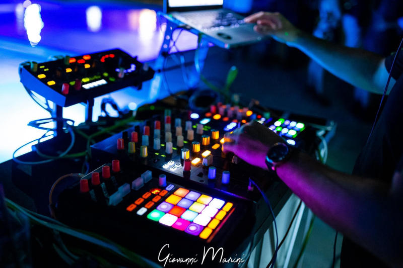 Foto 3 di GIUSEPPE PROVENZANO DJ