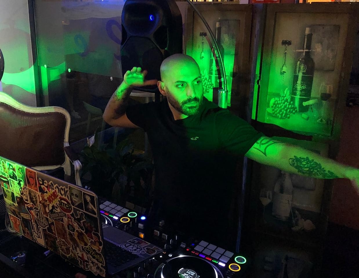 DJ AXEL