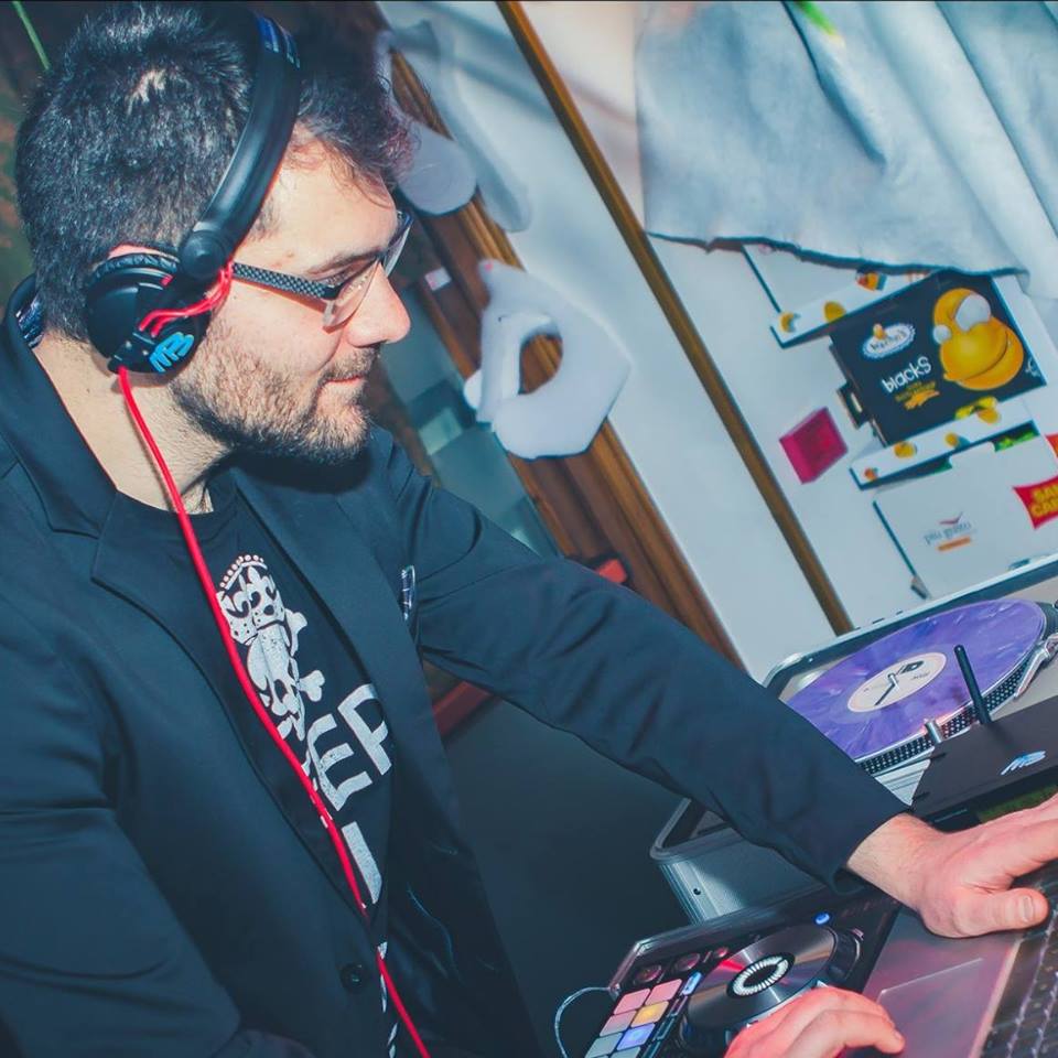 SUPERNOVA DEEJAY