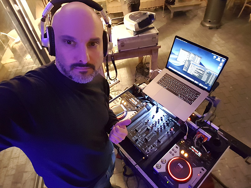 Foto 4 di DJ RENNY