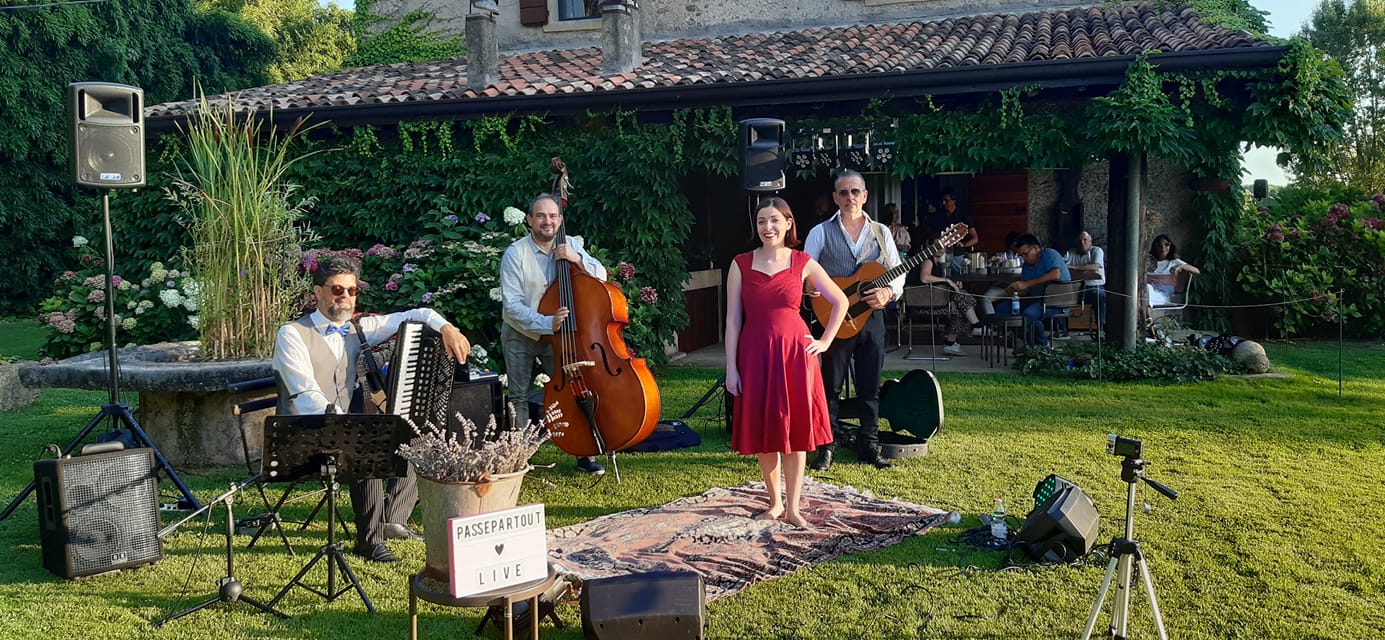 Foto 4 di PASSEPARTOUT