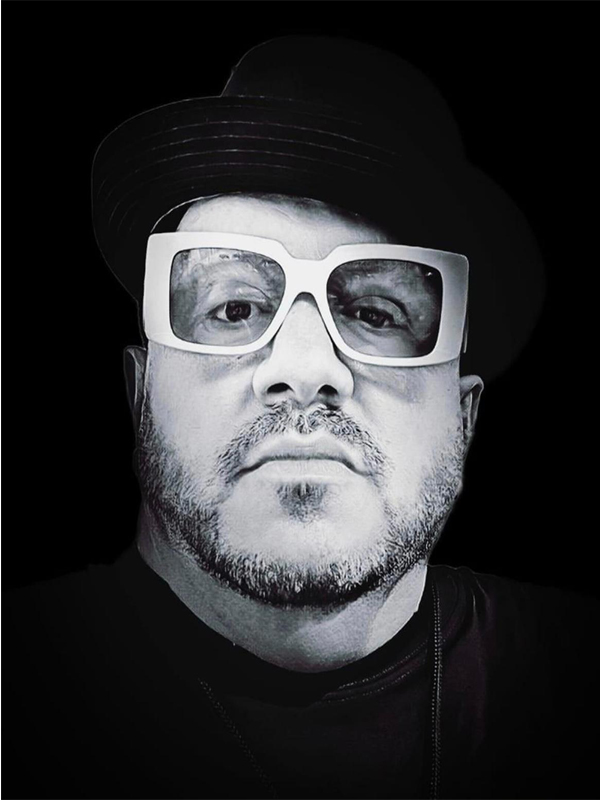 DJ ROGER