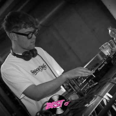 Foto 2 di RICCARDO SECCHI DJ
