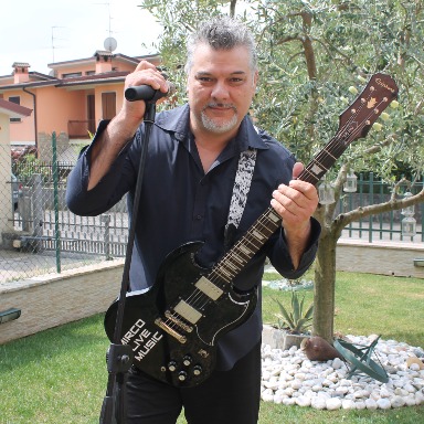Foto 1 di MIRCO LIVE MUSIC