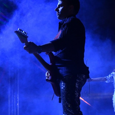 Foto 2 di COMING SONG