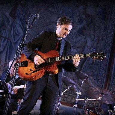 Foto 2 di GIULIANO LIGABUE
