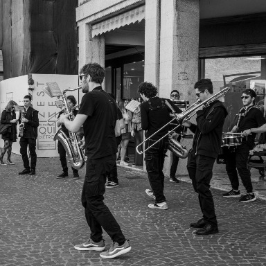 Foto 1 di UNBRASSED BAND