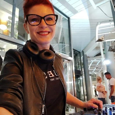 Foto 3 di DJ SIRIA MAE
