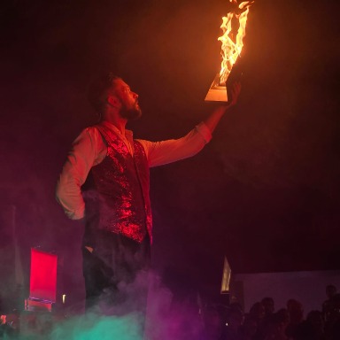PAOLO COLLA ILLUSIONIST