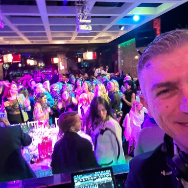 Foto 1 di DJ TONY ROSS