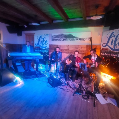 LIFE - POOH ACOUSTIC TRIBUTE
