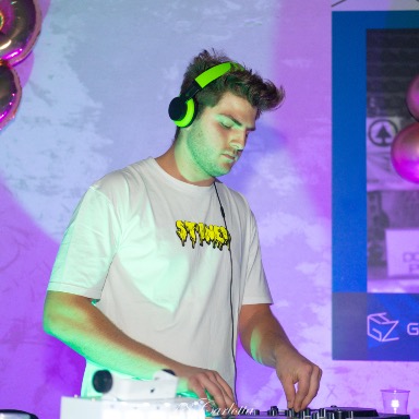Foto 1 di DJ CORGNA
