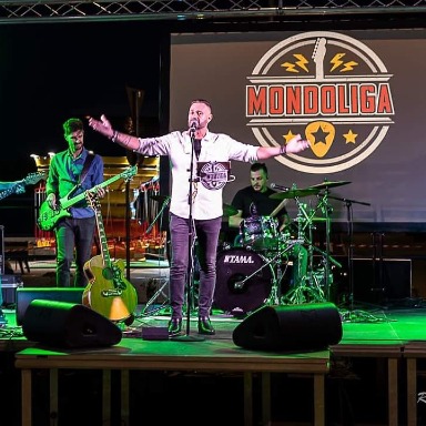 Foto 1 di MONDOLIGA