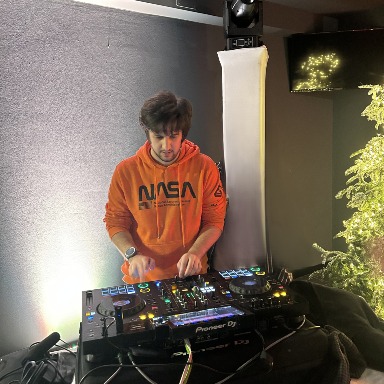 DJ BONNY