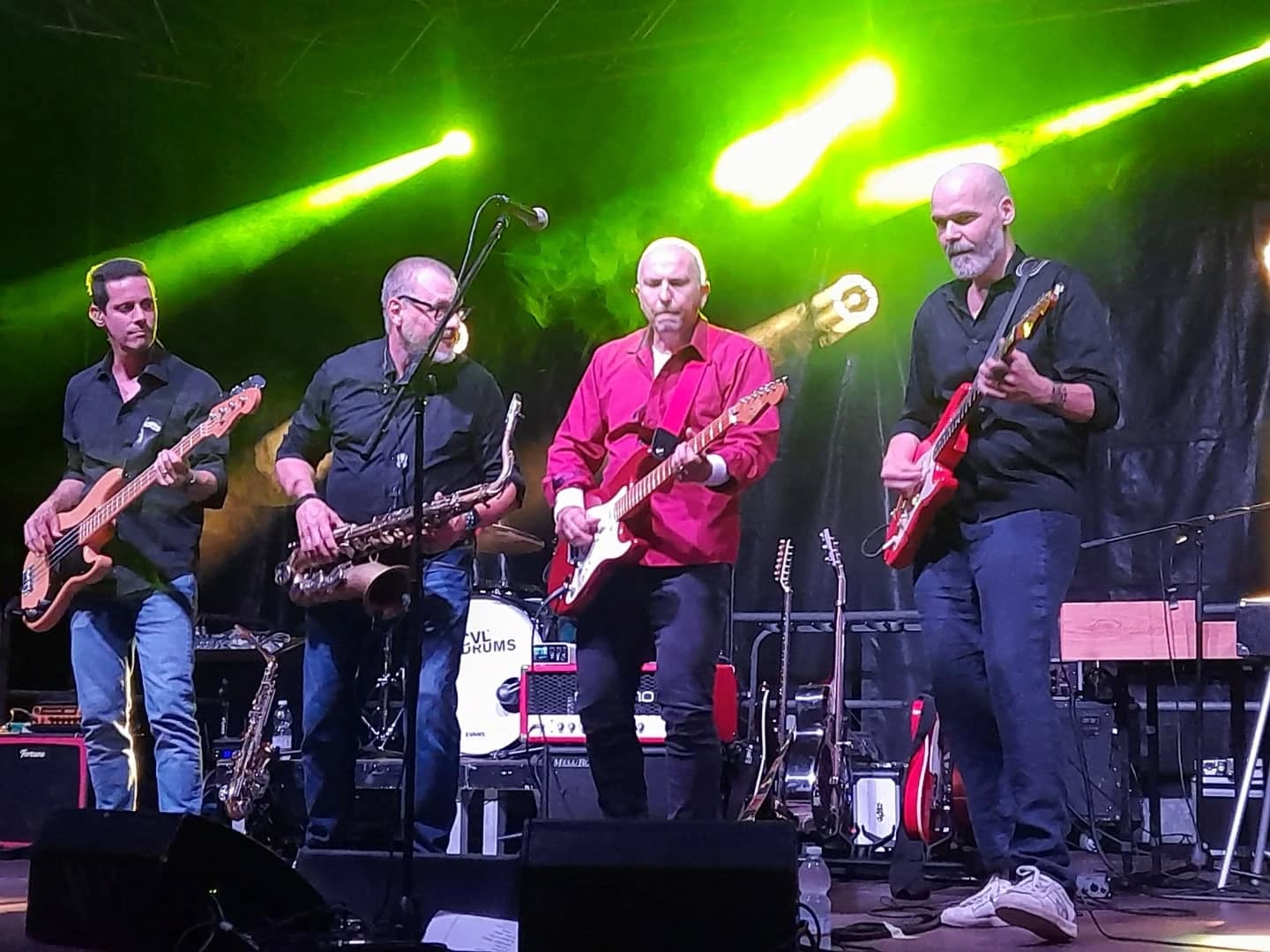 Foto 4 di DS DIRE STRAITS TRIBUTE