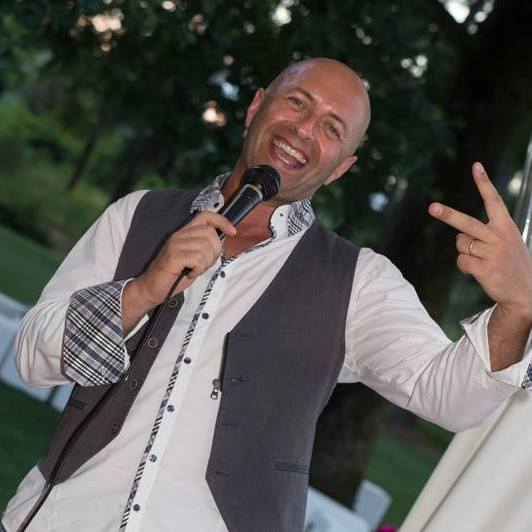 Foto 2 di SERGIO WEDDING DJ