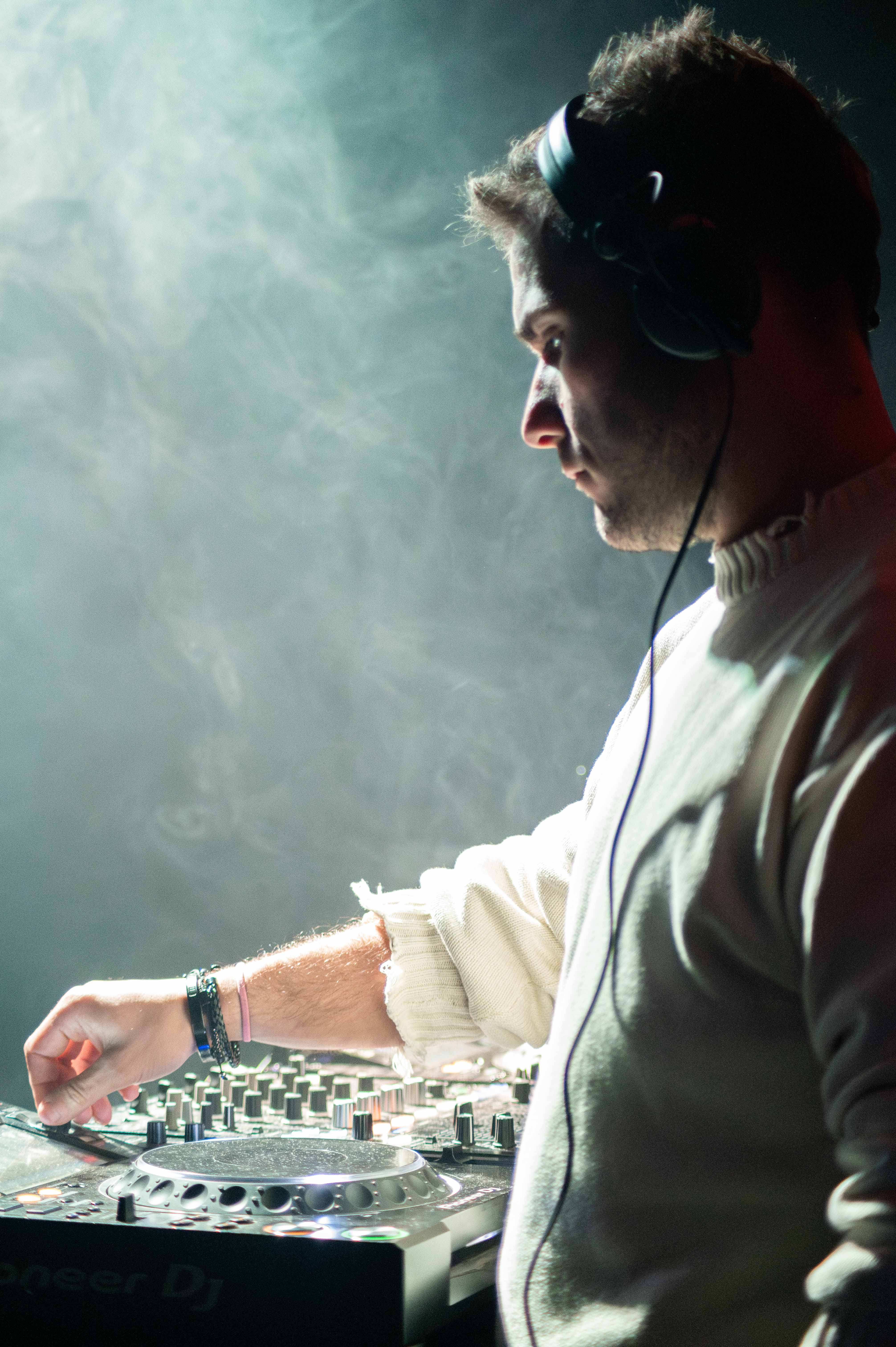 Foto 2 di DJ MAZZO