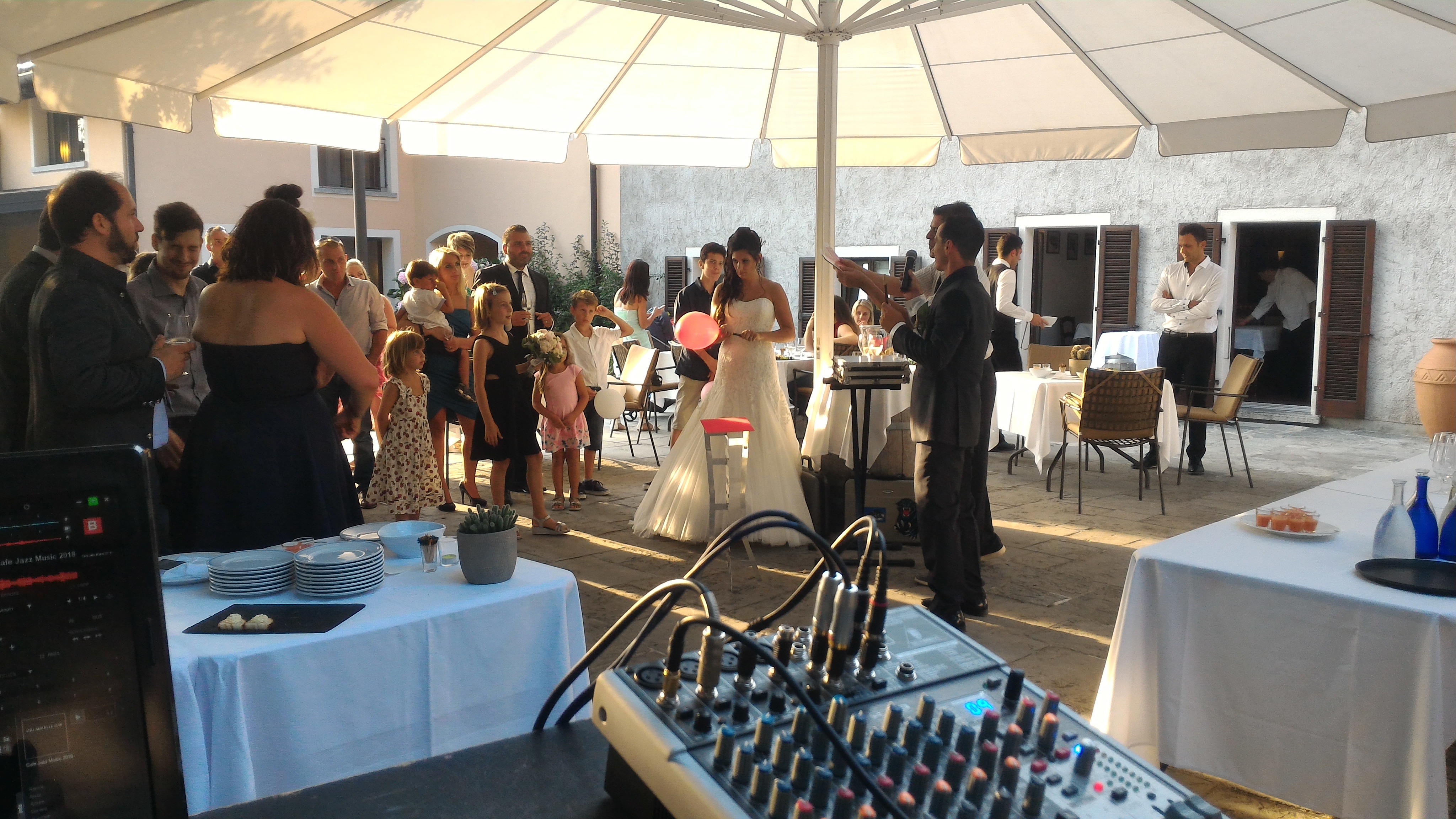 Foto 6 di SERGIO WEDDING DJ