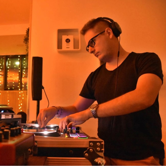 Foto 1 di RIX DJ