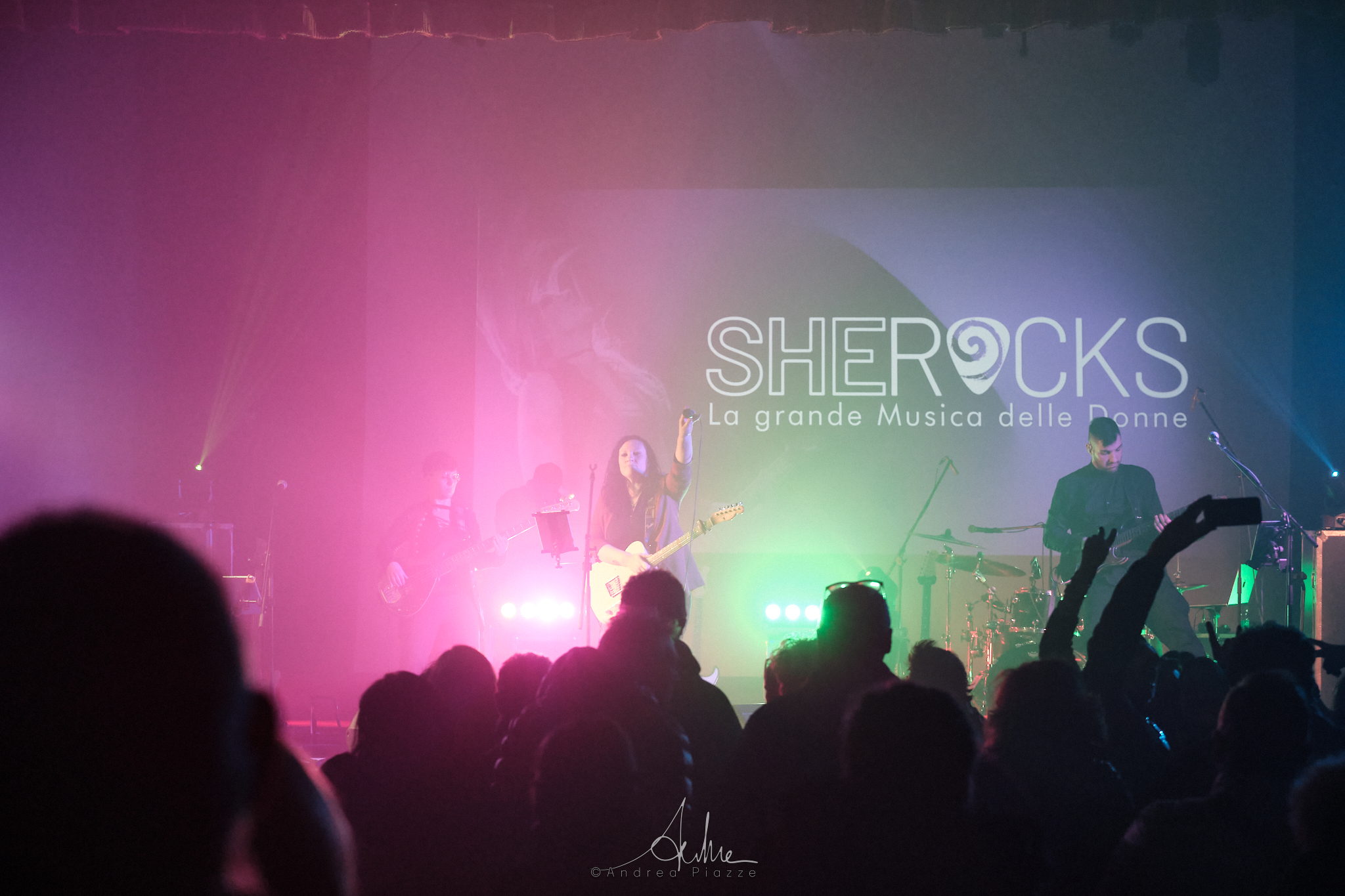 Foto 1 di SHEROCKS