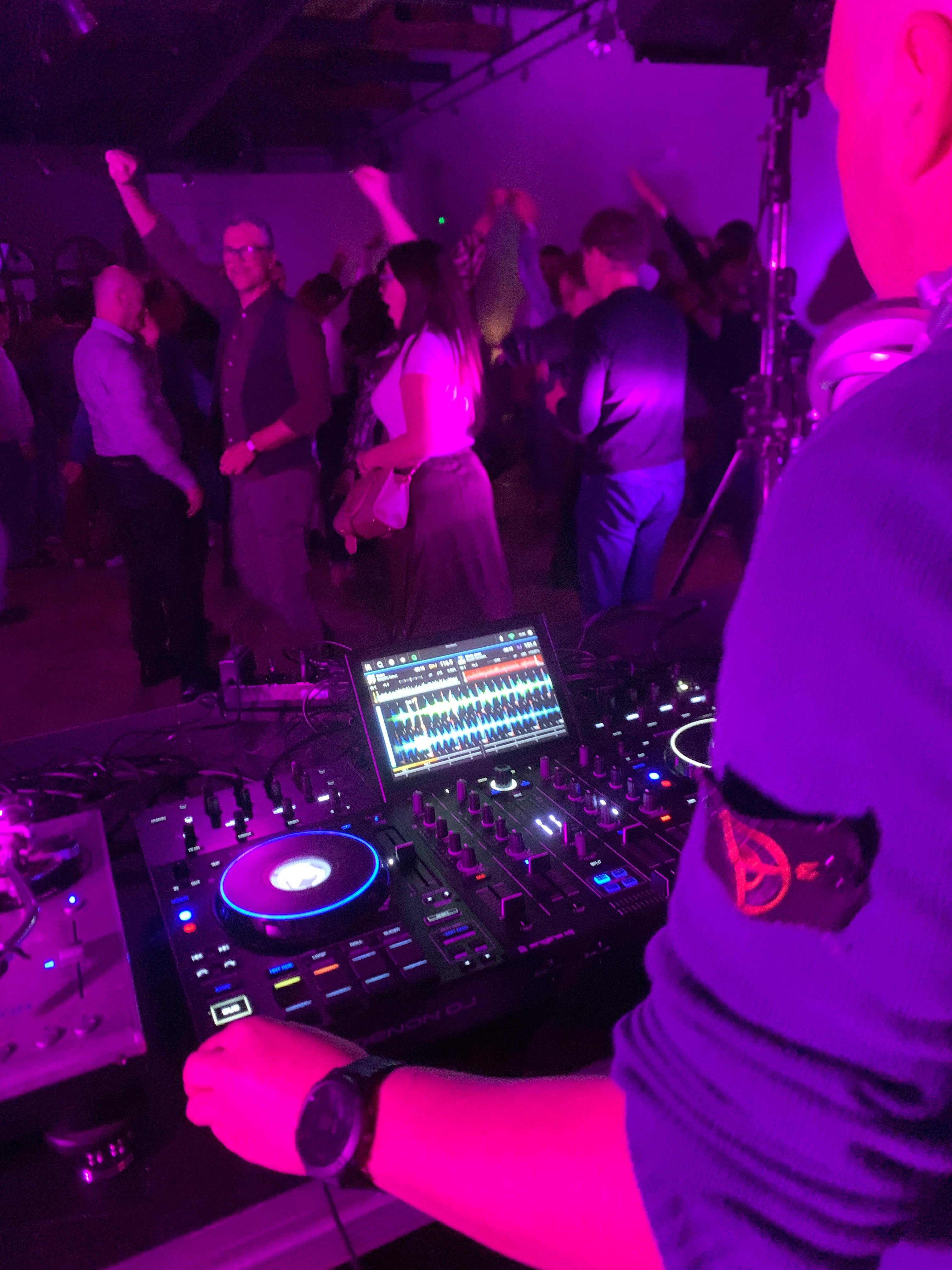 DJ STEN