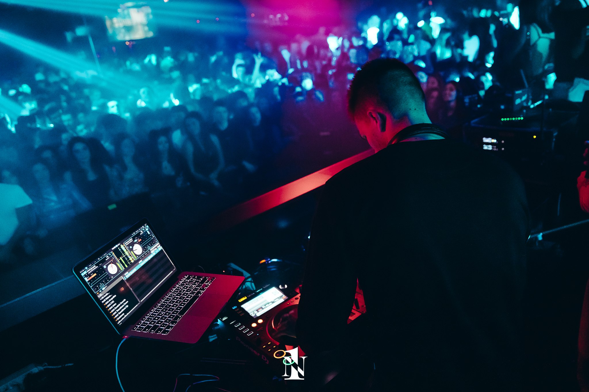 DJ REY