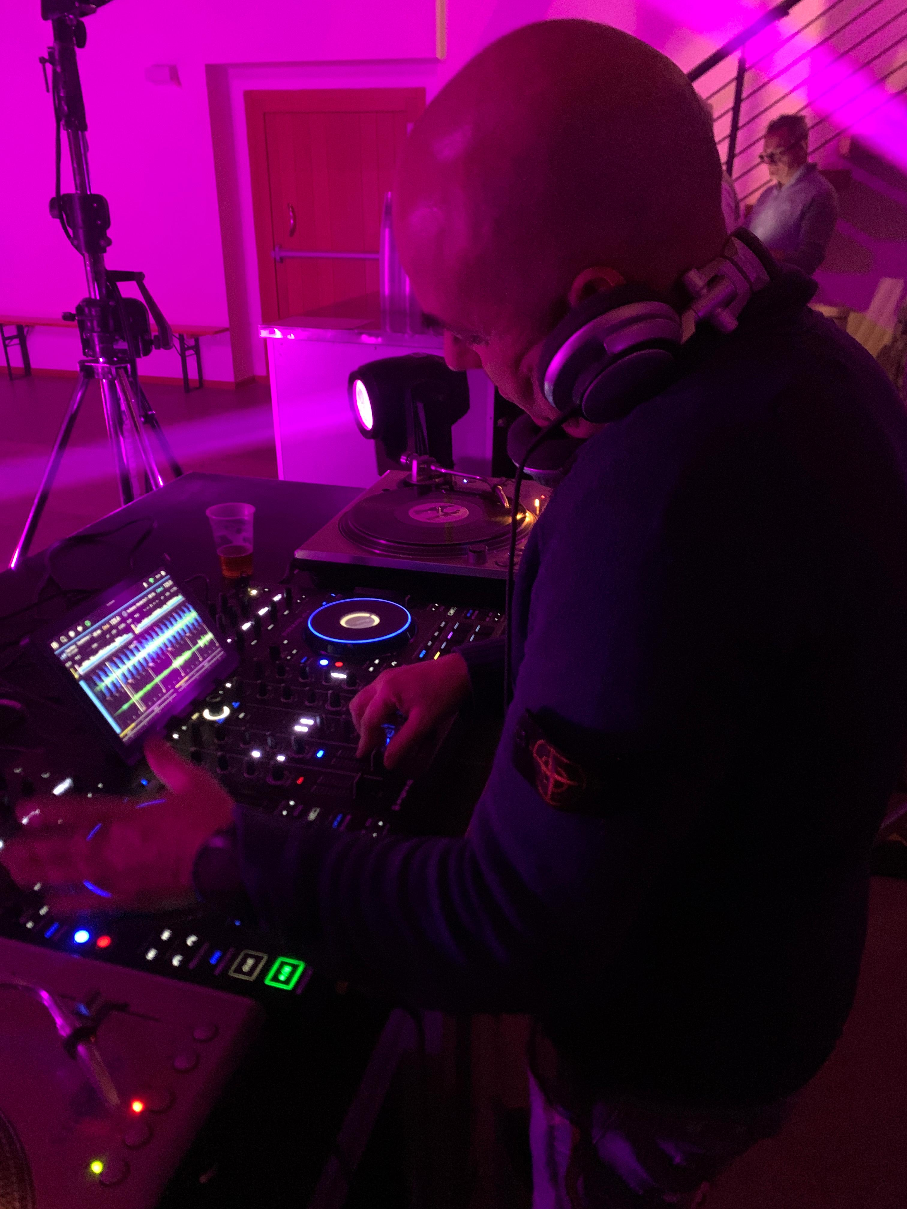 Foto 2 di DJ STEN