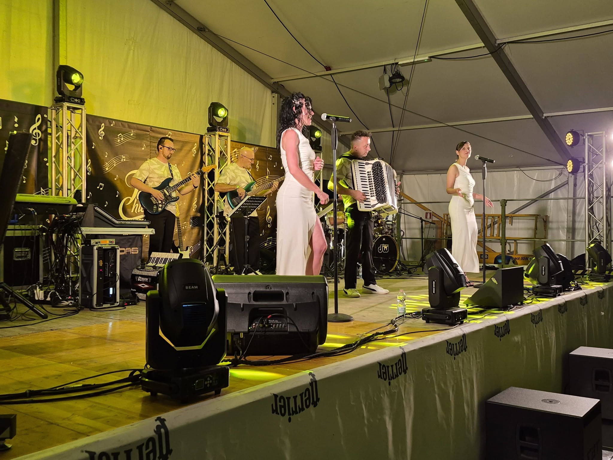 Foto 4 di FEDERICo CHIESURA BAND