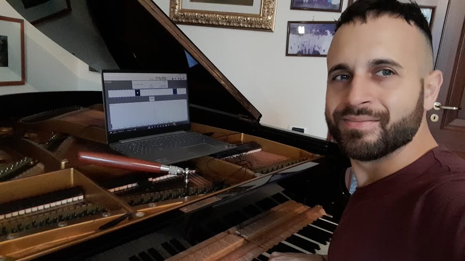 LEANDRO KEYBOARD AMATO