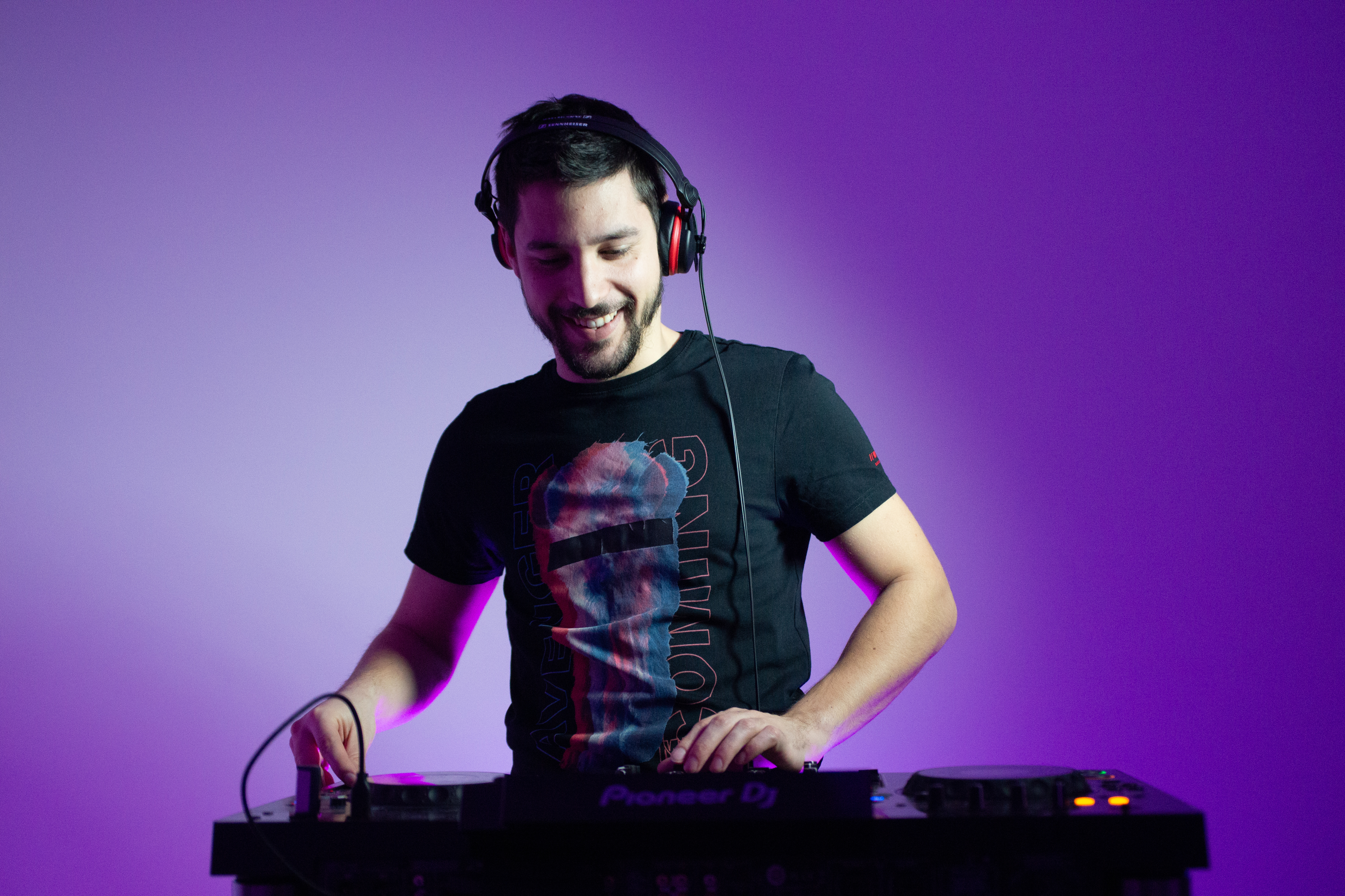 DJ NIK S