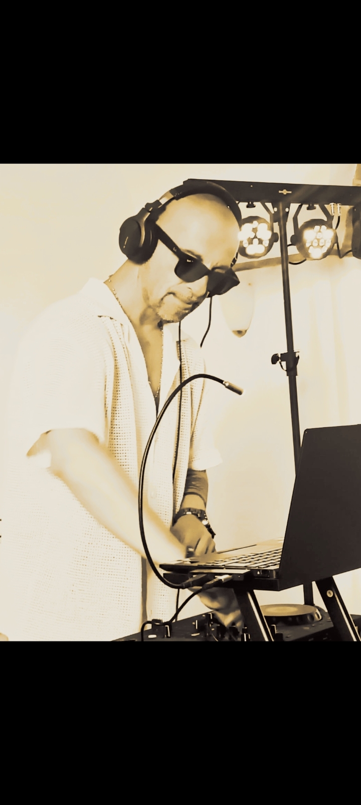 Foto 1 di DJ BIO